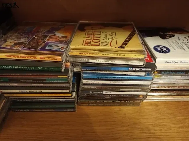 Lot 15 - muziek cassettes en cd’s - afbeelding 2 van  3