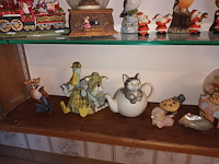 Lot 15 - muziekdoosjes en beeldjes. 70 stuks - afbeelding 8 van  9