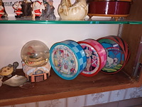 Lot 15 - muziekdoosjes en beeldjes. 70 stuks - afbeelding 9 van  9