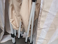 Lot 15 - partytent - afbeelding 2 van  3