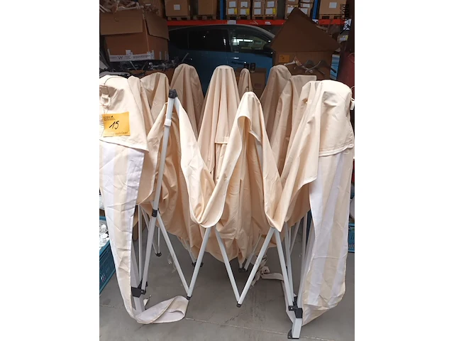 Lot 15 - partytent - afbeelding 3 van  3