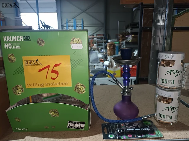Lot 15 - schoonheidsproducten - afbeelding 10 van  11