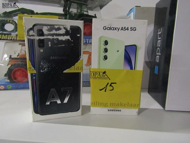 Lot 15 - smartphones - 2 stuks - afbeelding 1 van  7