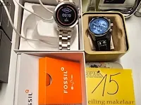Lot 15 - smartwatche fossil + polshorloge fossil - afbeelding 1 van  8
