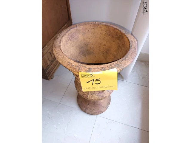 Lot 15 - tuinvaas - afbeelding 3 van  4