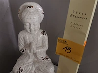 Lot 15 - wierook stokjes en boeddha beeld - afbeelding 2 van  3