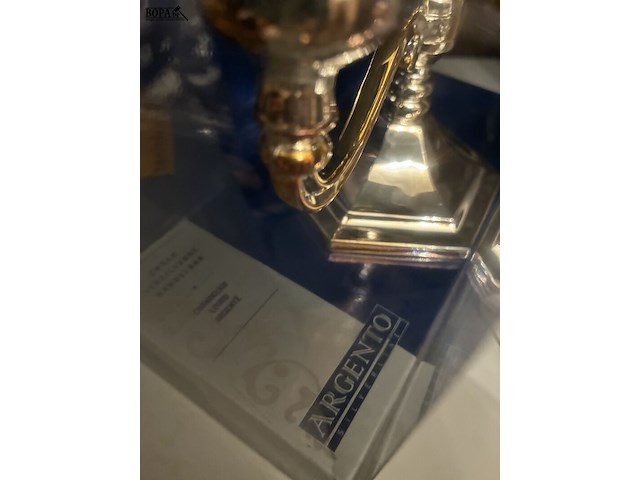 Lot 150 - kandelaars, zwaar verzilverd - afbeelding 2 van  2