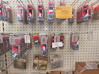 Lot 150 - metaalbouten - afbeelding 3 van  5