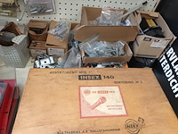 Lot 150 - metaalbouten - afbeelding 4 van  5