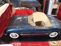 Lot 150 - model auto’s. 2 stuks - afbeelding 5 van  7