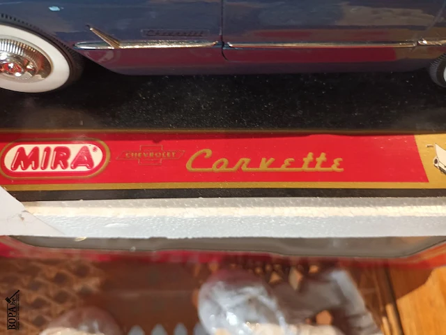 Lot 150 - model auto’s. 2 stuks - afbeelding 6 van  7