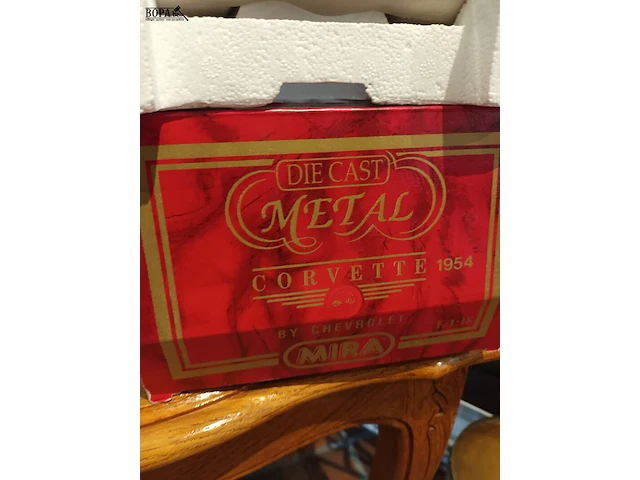 Lot 150 - model auto’s. 2 stuks - afbeelding 7 van  7