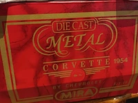 Lot 150 - model auto’s. 2 stuks - afbeelding 7 van  7