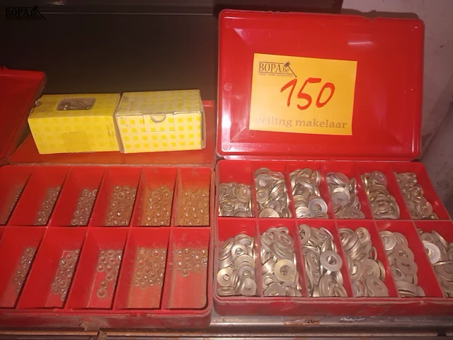 Lot 150 - rondellen, moeren en bouten - afbeelding 2 van  5