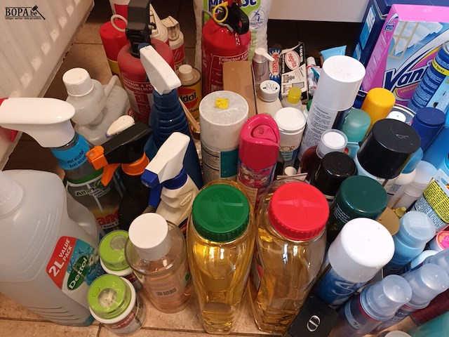 Lot 151 - aangebroken huishoudproducten - afbeelding 4 van  5