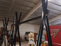 Lot 151 - metalen kledingrekken. 3 stuks - afbeelding 5 van  6