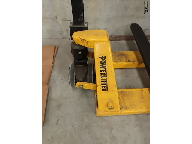 Lot 151 - transpallet powerlifter - afbeelding 2 van  3
