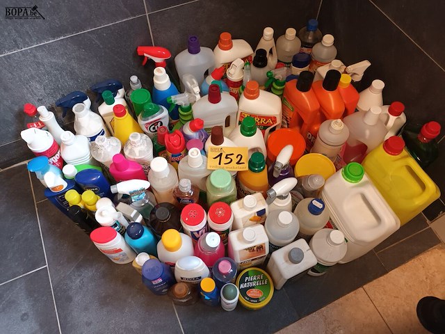 Lot 152 - aangebroken huishoudproducten - afbeelding 1 van  7