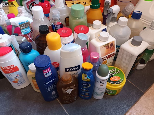 Lot 152 - aangebroken huishoudproducten - afbeelding 2 van  7