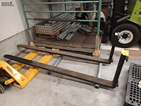 Lot 152 - lange lepels voor heftruck - afbeelding 2 van  3