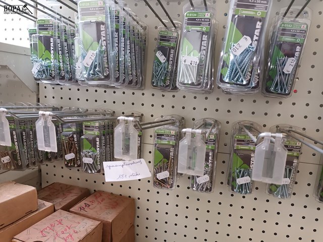 Lot 152 - schroeven en revetten. 210 stuks - afbeelding 3 van  8