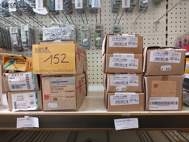 Lot 152 - schroeven en revetten. 210 stuks - afbeelding 7 van  8