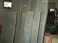 Lot 152 - ventilatie panelen. 12 stuks - afbeelding 1 van  2