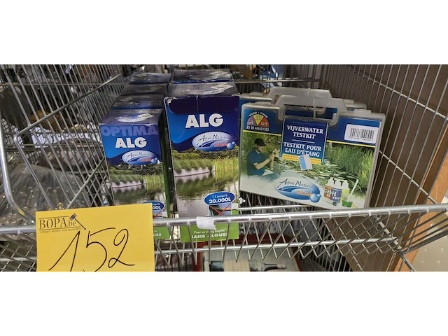 Lot 152 - vjverwatertest kits en algenverwijderaar vijver - afbeelding 1 van  4