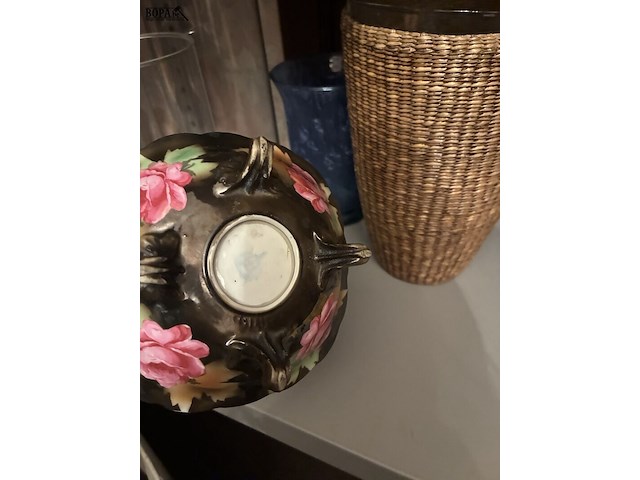 Lot 153 - lot vazen en potjes, 6 stuks - afbeelding 3 van  3