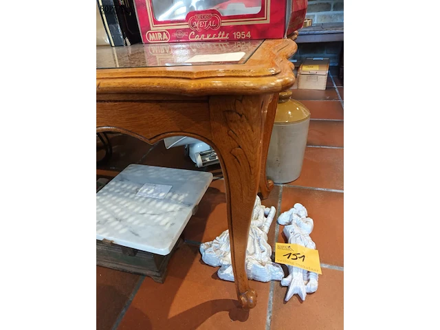 Lot 153 - salontafel - afbeelding 2 van  4