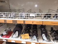 Lot 153 - wielen. 65 stuks - afbeelding 1 van  6