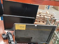 Lot 154 - computerscherm. 3 stuks en dell soundbar (h) - afbeelding 1 van  9