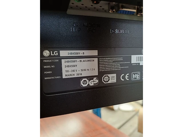 Lot 154 - computerscherm. 3 stuks en dell soundbar (h) - afbeelding 7 van  9