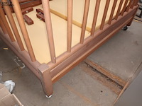 Lot 154 - houten kinderpark - afbeelding 3 van  3