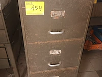 Lot 154 - metalen ladekast - afbeelding 1 van  3