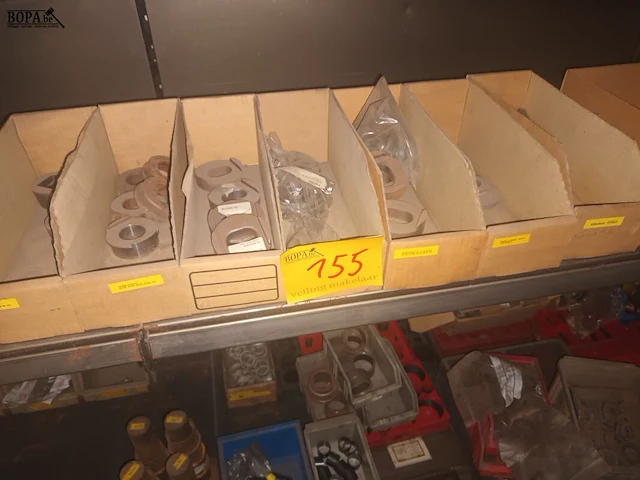 Lot 155 - inlasbussen - afbeelding 1 van  3