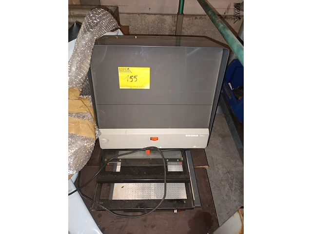 Lot 155 - microfiche reader - afbeelding 1 van  3