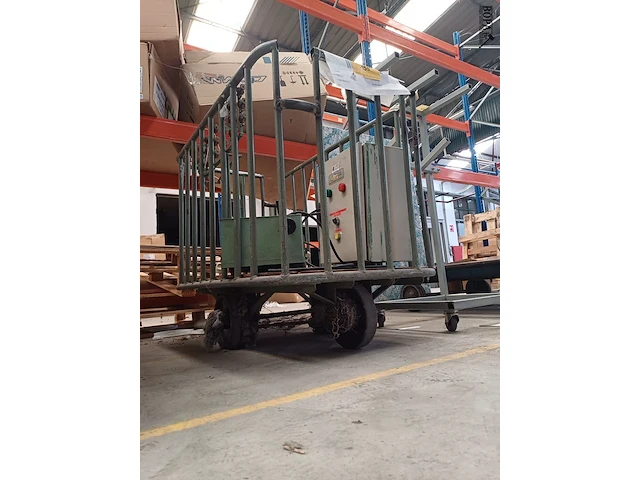 Lot 155 - transport kar en gaarmachine (h) - afbeelding 3 van  7