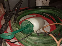 Lot 155 - waterslangen en wachtbuis - afbeelding 2 van  3