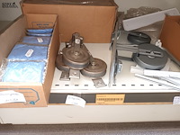 Lot 156 - bevestigingsmateriaal voor gordijnen - afbeelding 2 van  10