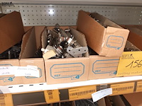 Lot 156 - bevestigingsmateriaal voor gordijnen - afbeelding 4 van  10