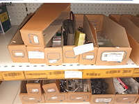 Lot 156 - bevestigingsmateriaal voor gordijnen - afbeelding 7 van  10