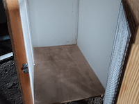 Lot 156 - dierenhok - afbeelding 2 van  2