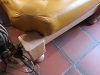 Lot 156 - poef - afbeelding 2 van  3