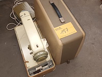 Lot 157 - naaimachine bernina - afbeelding 1 van  4