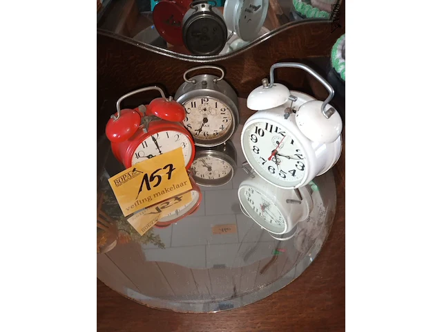 Lot 157 - wekkers. 3 stuks - afbeelding 2 van  3