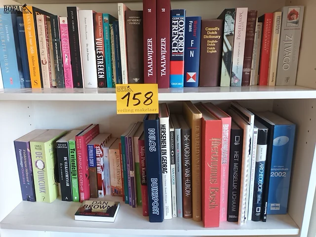 Lot 158 - boekenkast met inhoud - afbeelding 4 van  7