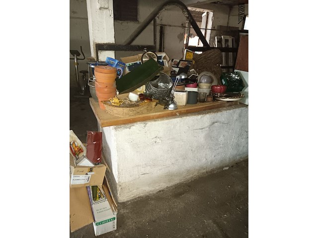 Lot 158 - lot decoratie - afbeelding 1 van  6