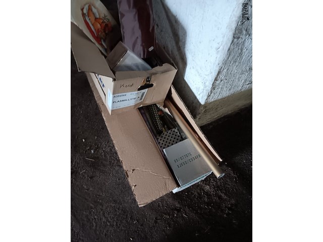 Lot 158 - lot decoratie - afbeelding 5 van  6