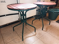 Lot 158 - ronde terrastafel. 2 stuks - afbeelding 3 van  3
